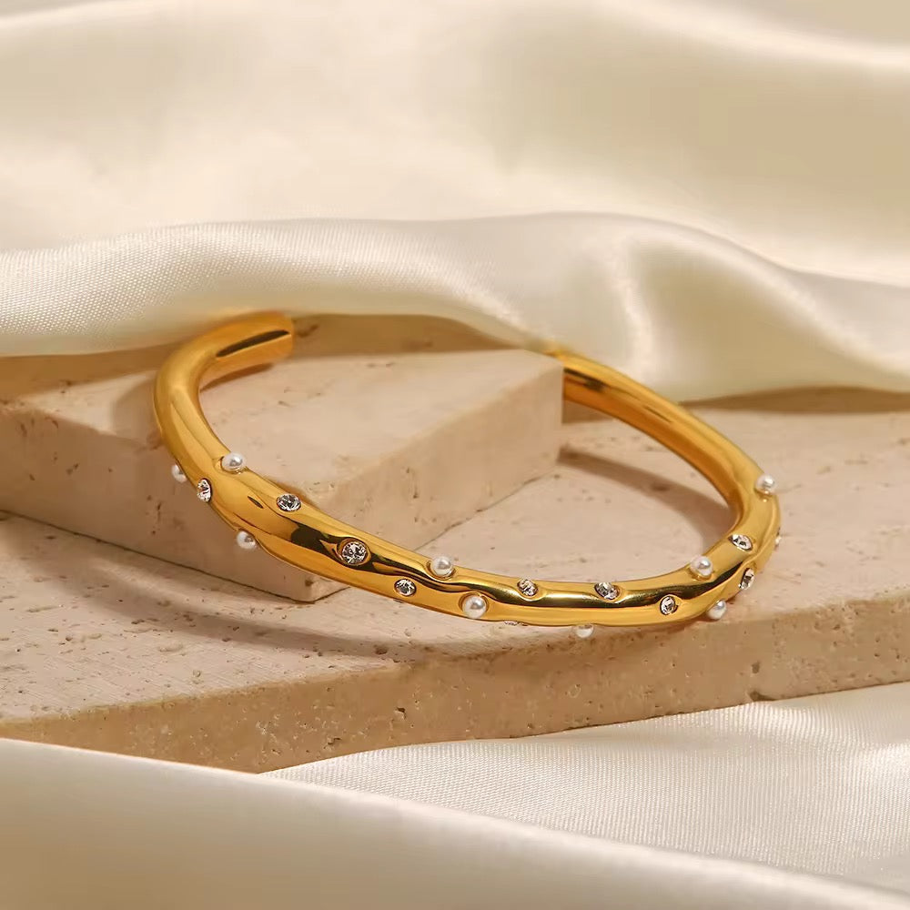 Pearl-Studded Open Gold Bangle
