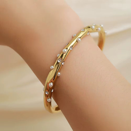 Pearl-Studded Open Gold Bangle
