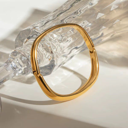 Classic Plain Gold Bangle