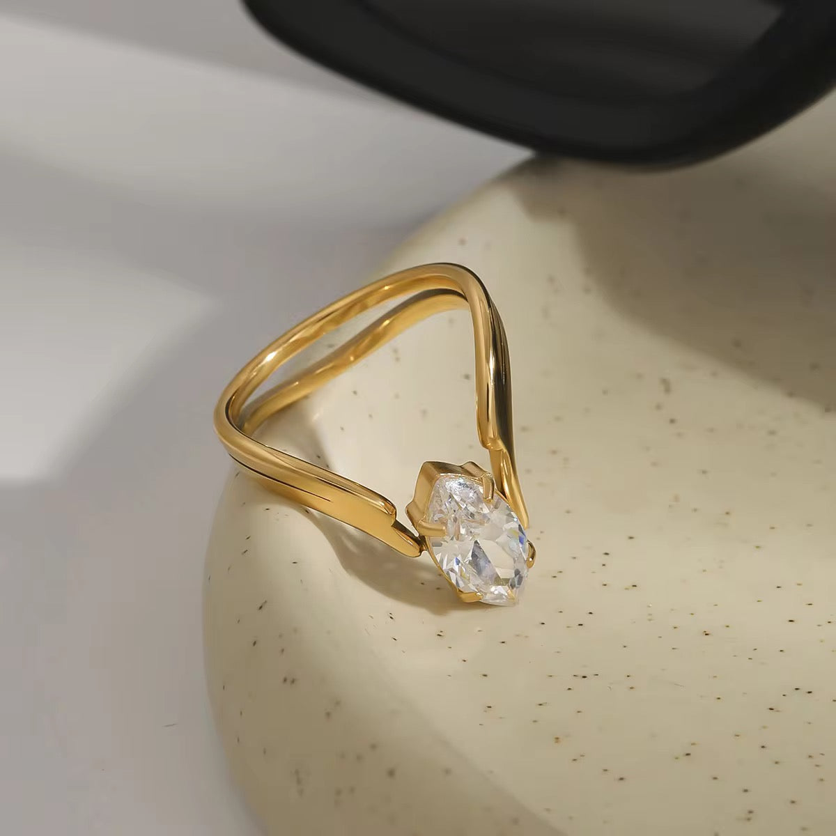 Solitaire Marquise Gold Ring