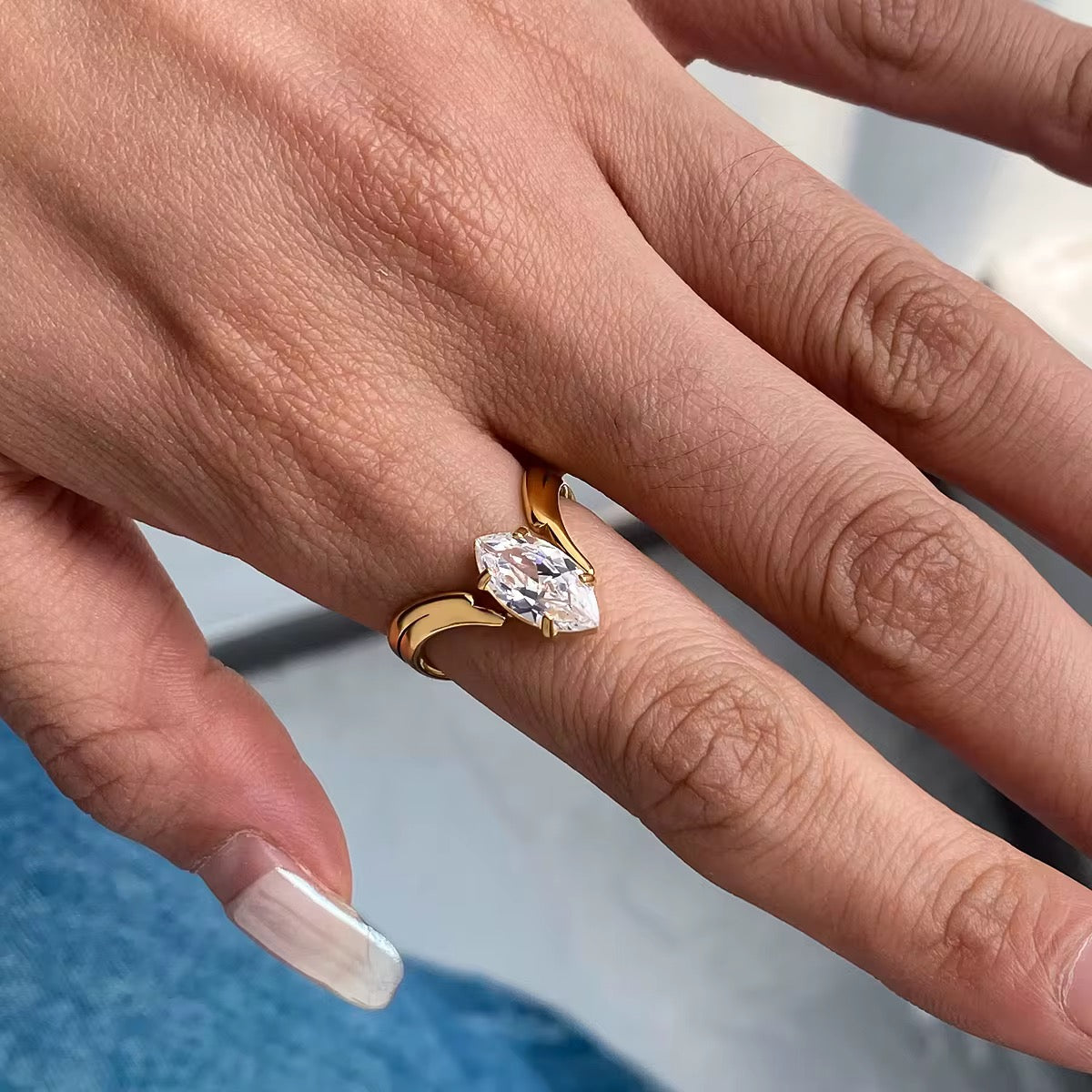 Solitaire Marquise Gold Ring
