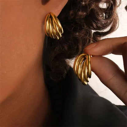 Cyra Ribbon Stud Earrings