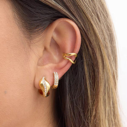Mireia Twist Huggies Earrings