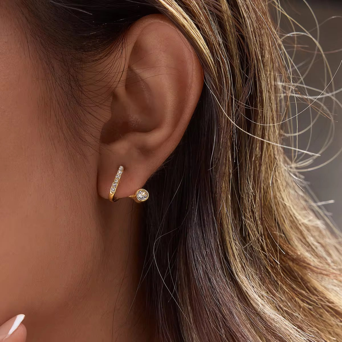 Kismet Wave Stud Earrings