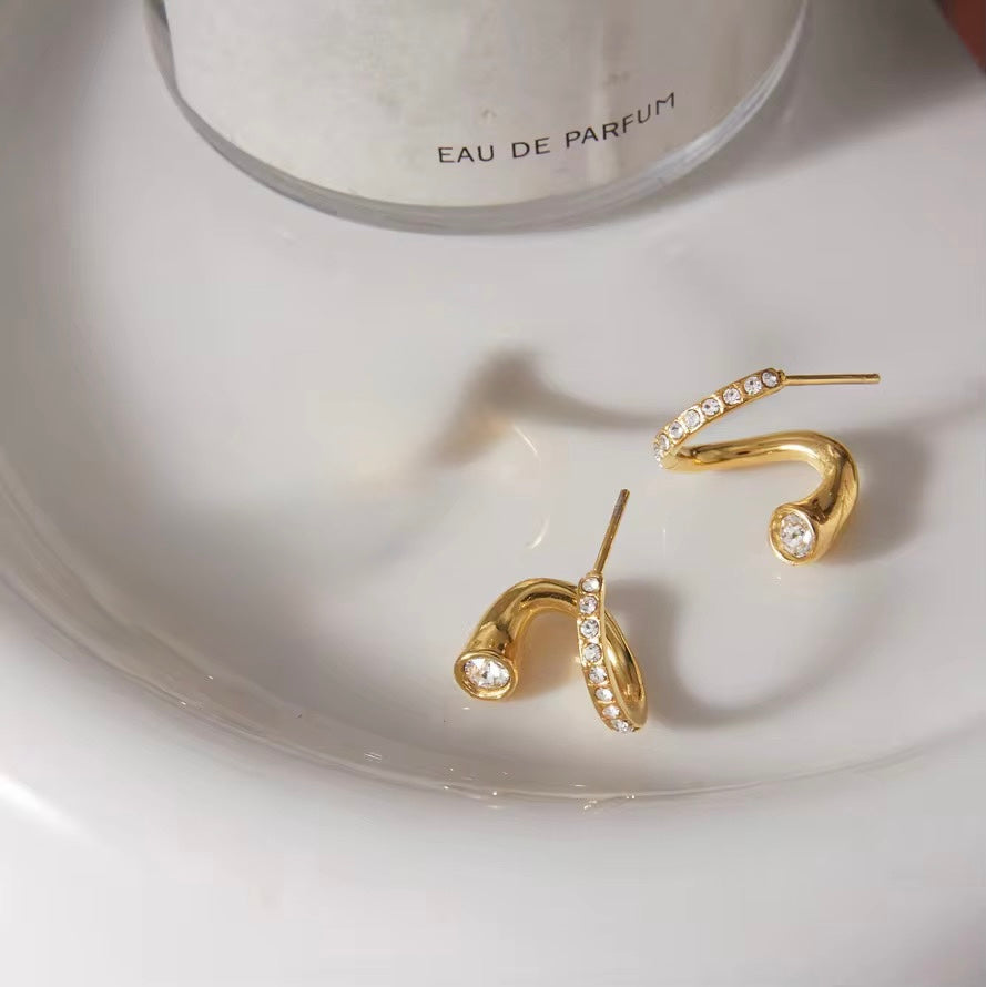 Kismet Wave Stud Earrings